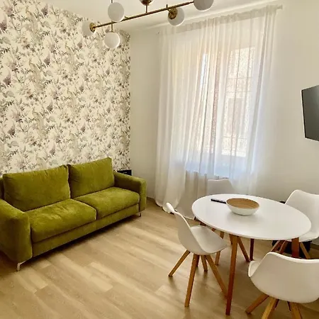Flower - Residenze Tarasconi Apartment Parma